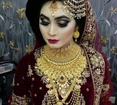bridal makeup artist